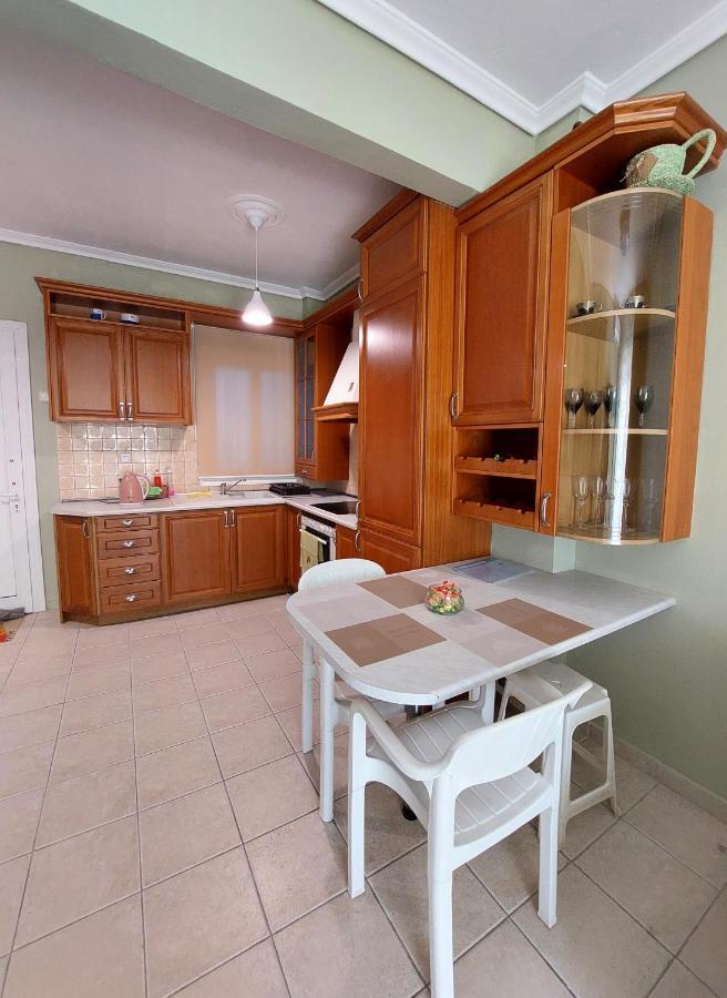 Orange Tree Apartment อัสโปรวาลตา ภายนอก รูปภาพ