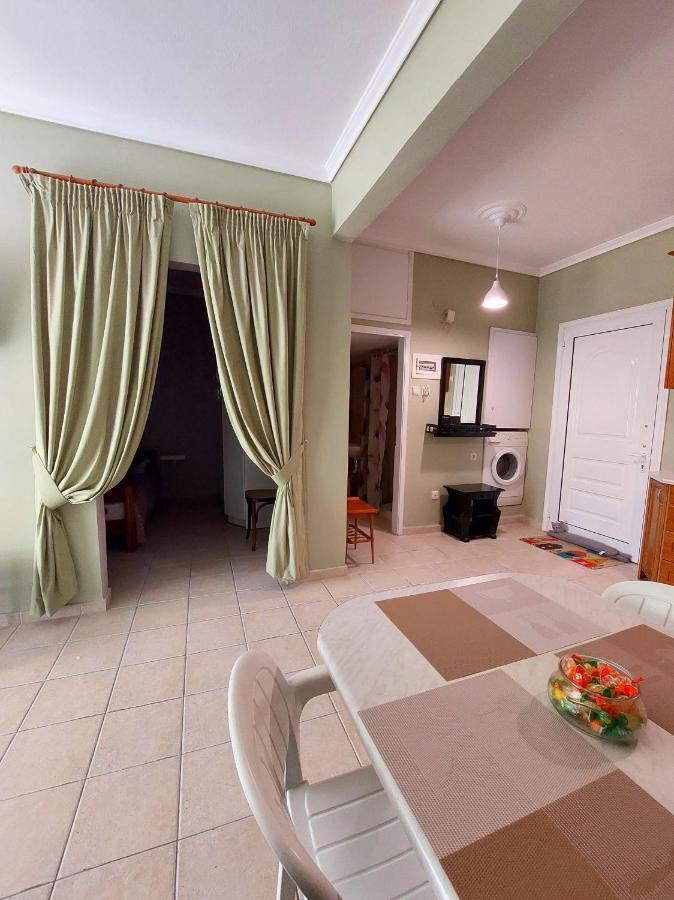 Orange Tree Apartment อัสโปรวาลตา ภายนอก รูปภาพ